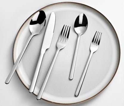 KINGSTONE Silverware Set, 20 Piece Flatware Cutlery Set for 4, 18/10 Stainless Steel Silverware Mirror Polished Dishwasher Safe for Home