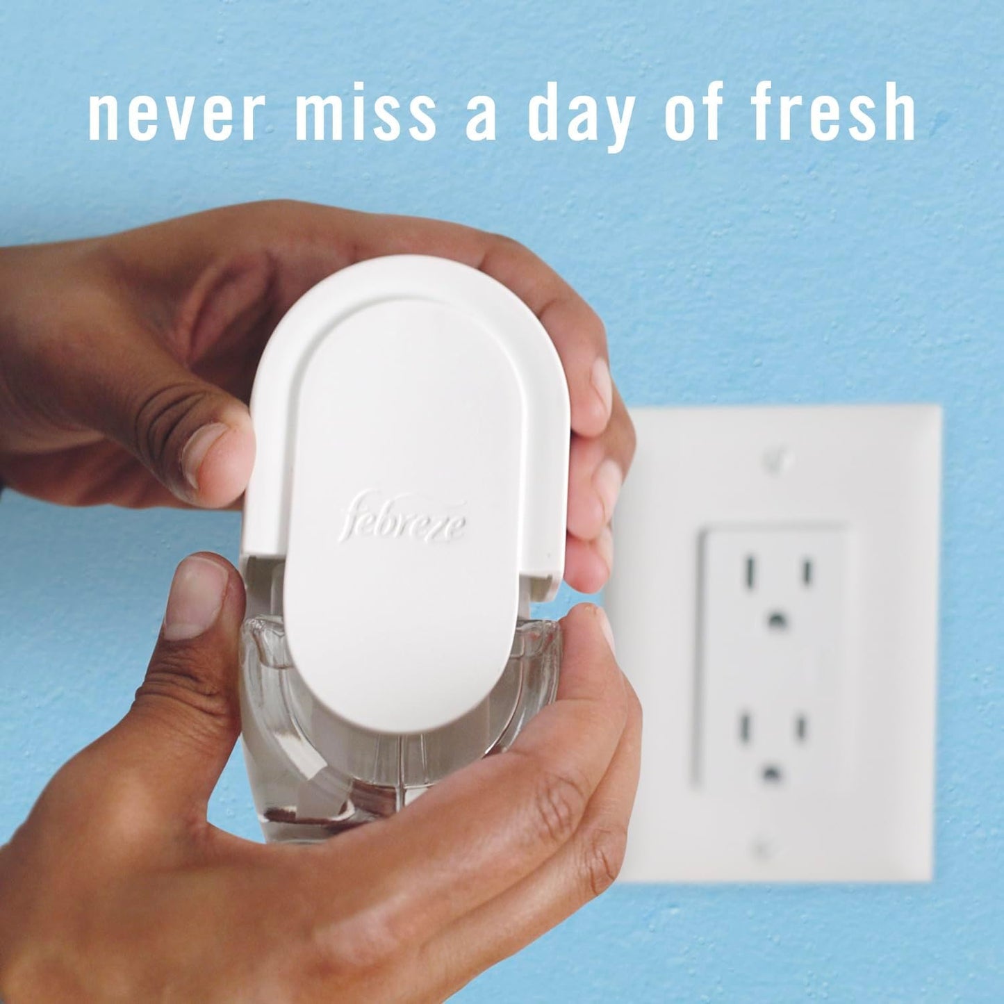 Febreze Plug In Air Freshener, Odor-Fighting Scented Oil Refill, Air Fresheners for Home and Bathroom and Kitchen, Long Lasting for Strong