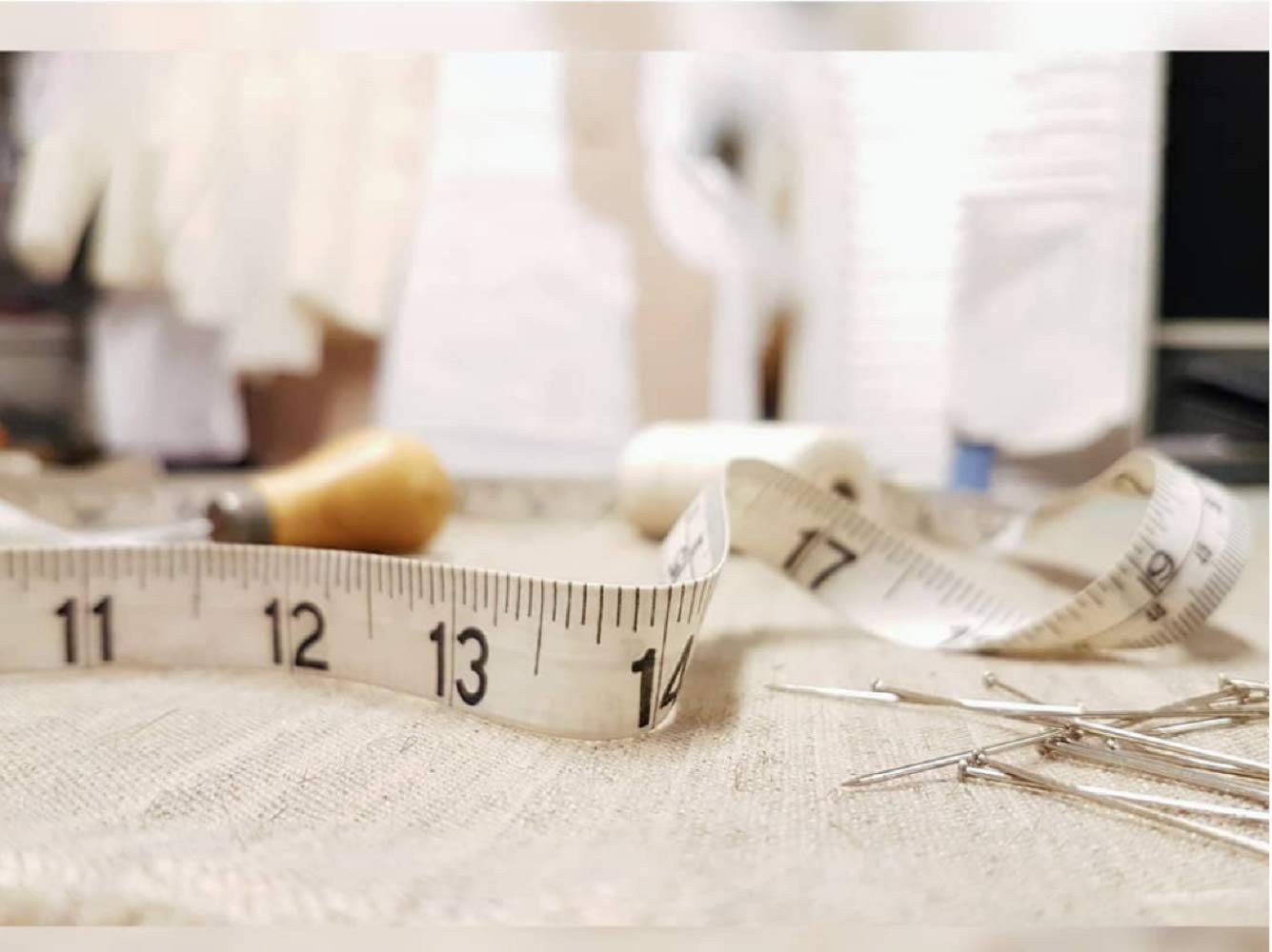 GDMINLO Soft Tape Measure Double Scale Body Sewing Flexible Tailor Craft Vinyl Ruler for Weight Loss Medical Body