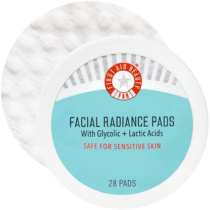 First Aid Beauty - Facial Radiance Pads with Glycolic & Lactic Acids, Daily Exfoliating Pads with AHA, Visibly Smaller