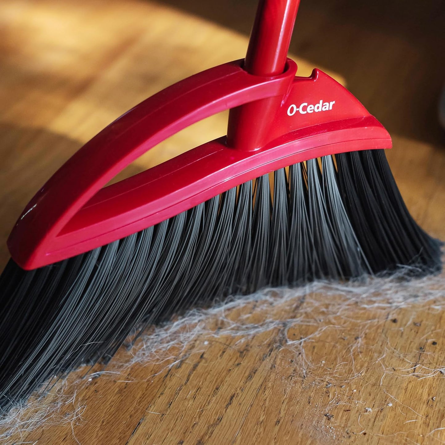 O-Cedar Pet Pro Broom with Step-On Dustpan, Remove 99% with One Sweep, Removes 3 Times More Pet Hair, Quiet Cleaning Tool for Cat and Dog Owners